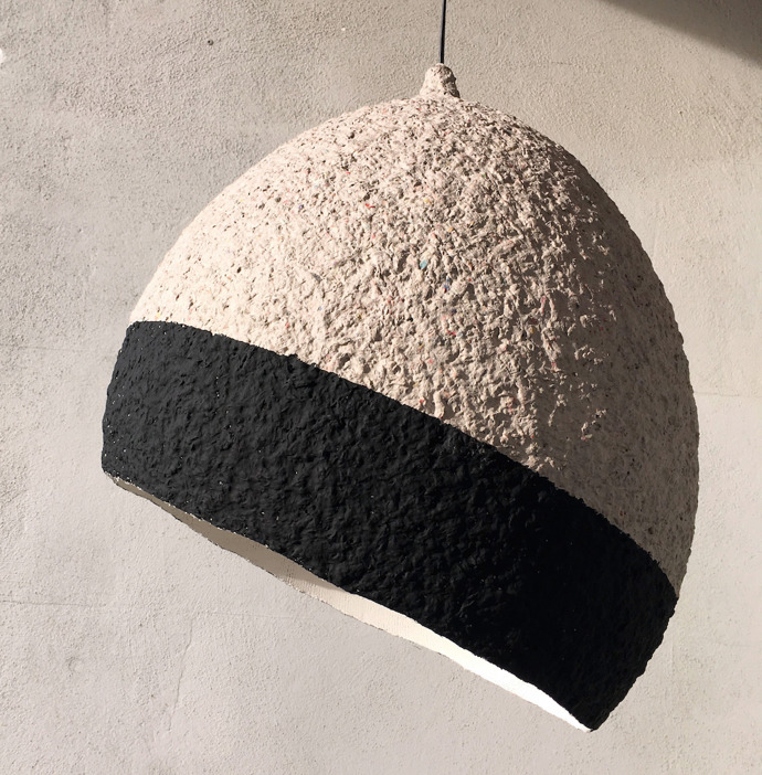 Galerie: Lampy Zaura z recyklovaného papíru Galerie: Lampy Zaura z recyklovaného papíru