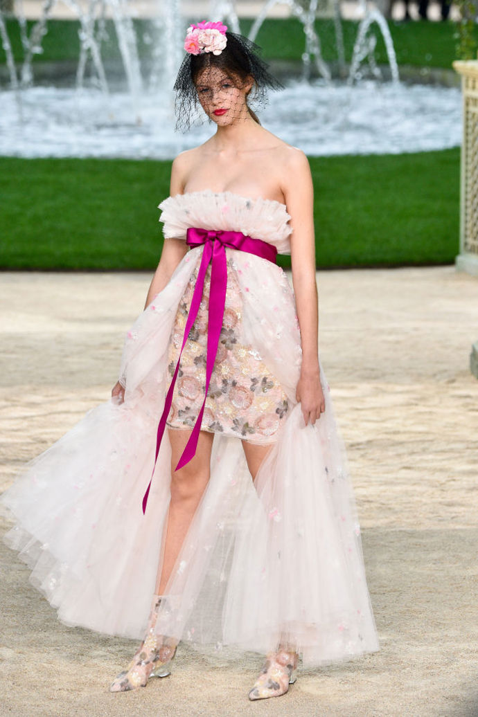 Chanel haute couture jaro/léto 2018
Chanel haute couture jaro/léto 2018