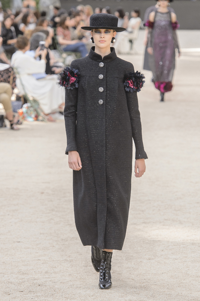 Chanel haute couture podzim/zima 2017/2018
Chanel haute couture podzim/zima 2017/2018