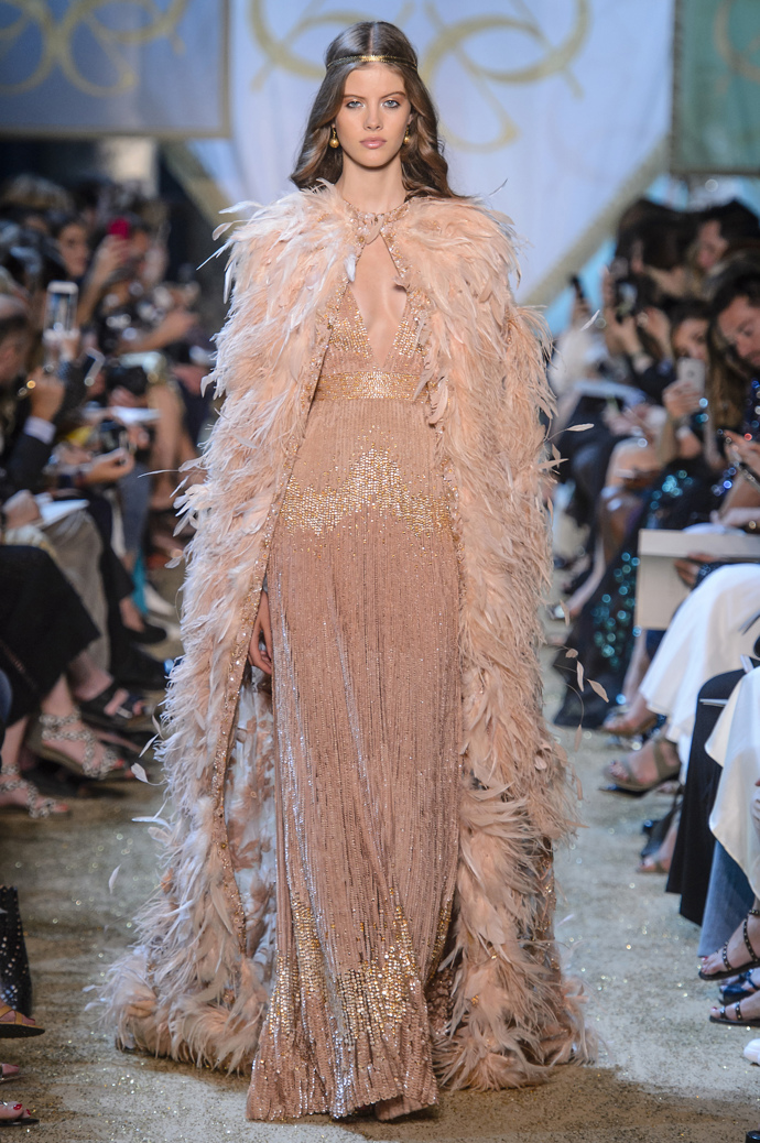 Elie Saab haute couture podzim/zima 2017/2018
Elie Saab haute couture podzim/zima 2017/2018