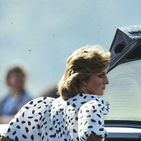 1983
