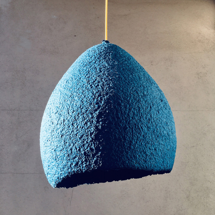 Galerie: Lampy Zaura z recyklovaného papíru Galerie: Lampy Zaura z recyklovaného papíru