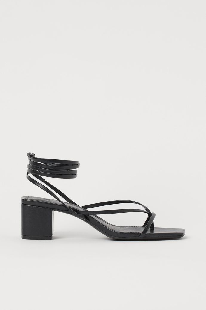 H&M, 449 Kč
H&M, 449 Kč