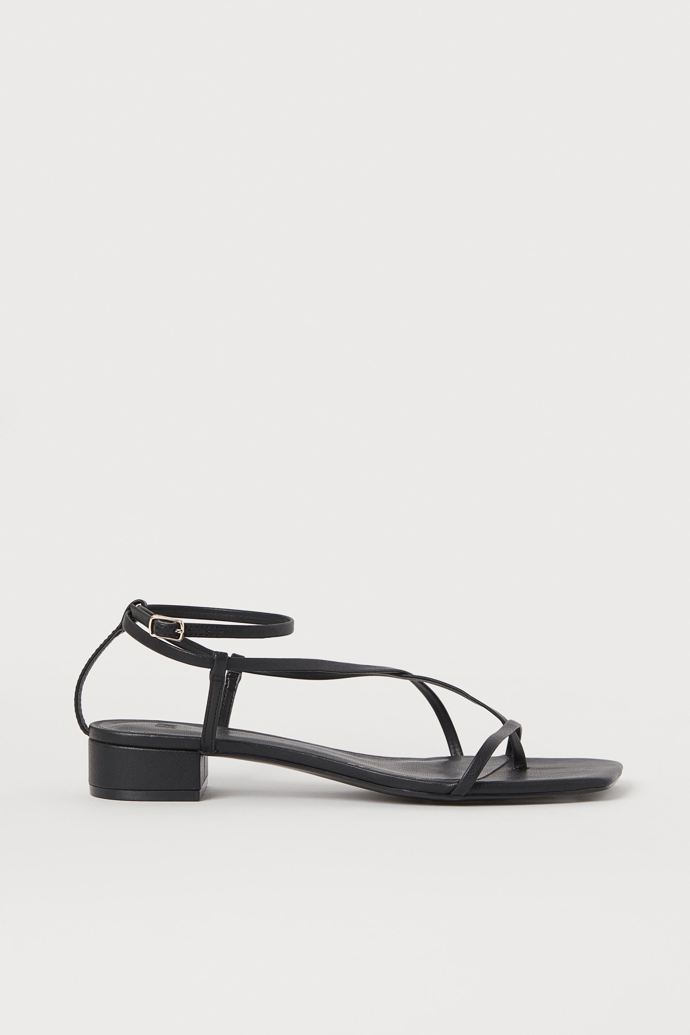 H&M, 599 Kč
H&M, 599 Kč
