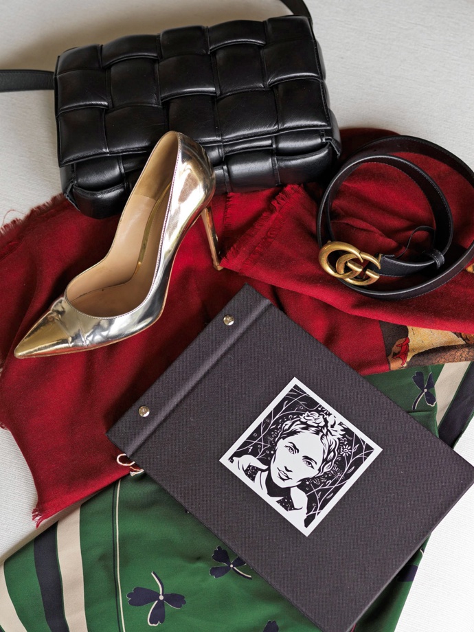 V jejím šatníku nechybí luxusní značky jako Bottega Veneta, Gucci nebo Gianvito Rossi.
V jejím šatníku nechybí luxusní značky jako Bottega Veneta, Gucci nebo Gianvito Rossi.