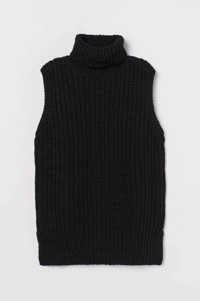 H&M, 599 Kč
