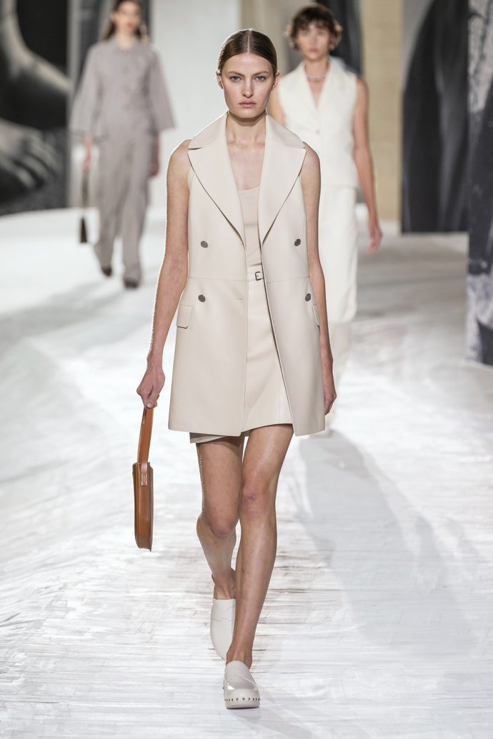 Hermès
