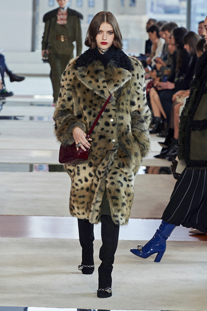 Longchamp
Longchamp