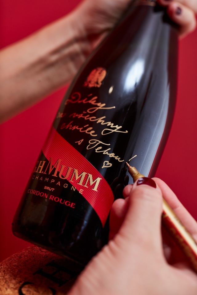 MUMM