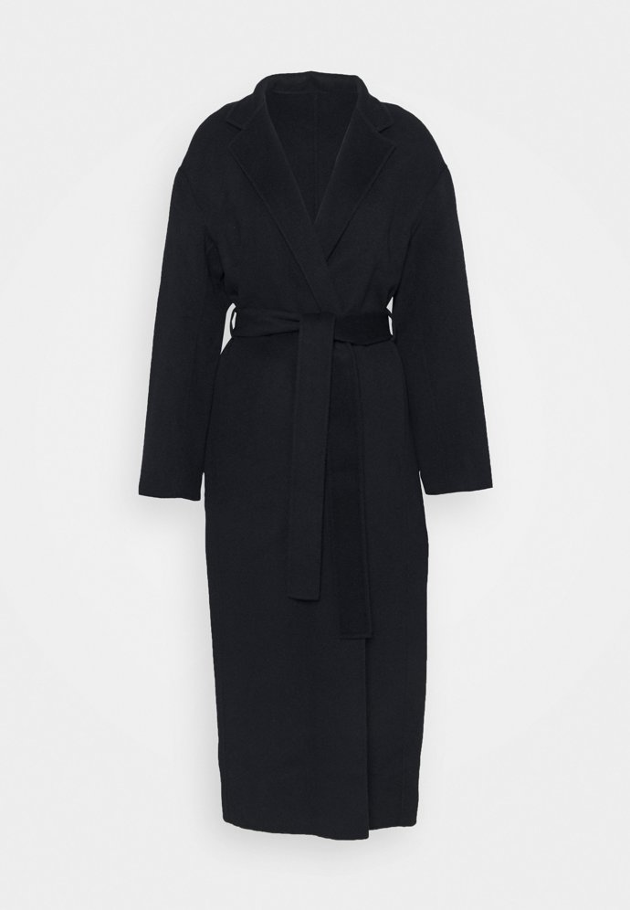 Filippa K (prodává Zalando.cz), 21 360 Kč
90% vlna, 10% kašmír
Filippa K (prodává Zalando.cz), 21 360 Kč
90% vlna, 10% kašmír