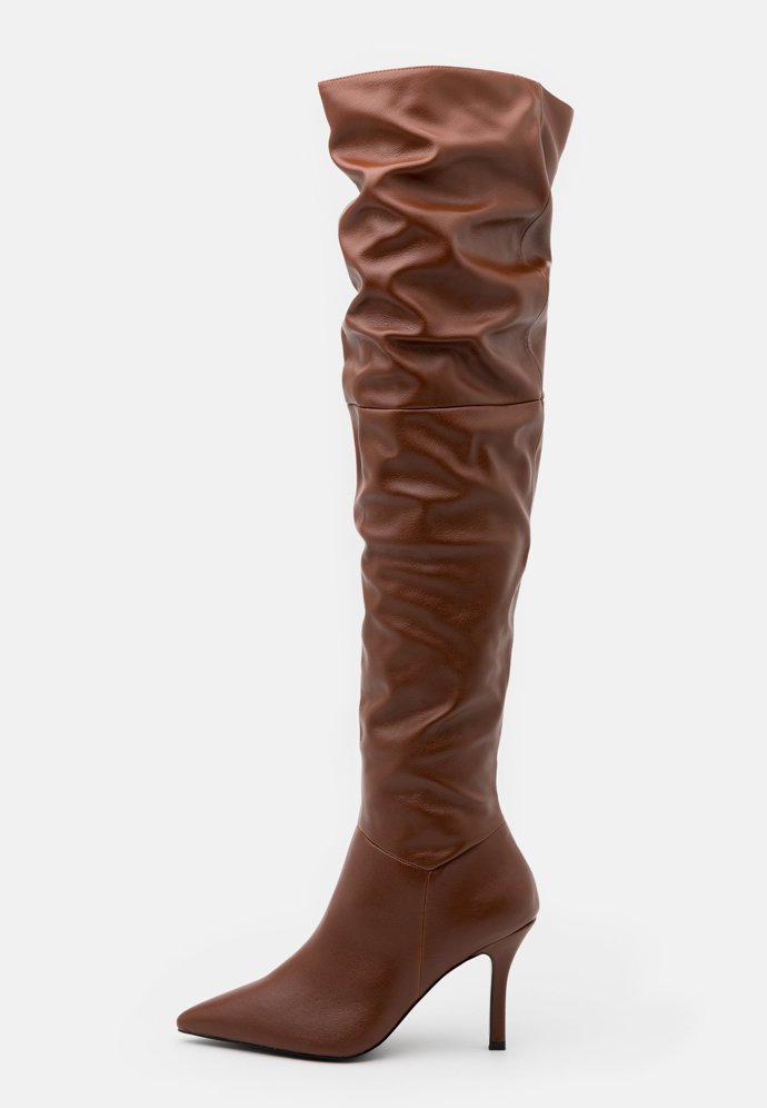 NA-KD (prodává Zalando.cz), 1370 Kč
NA-KD (prodává Zalando.cz), 1370 Kč