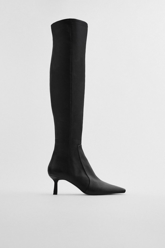 Zara, 4599 Kč
Zara, 4599 Kč