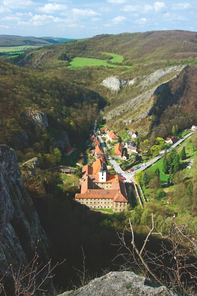 Výhled na Svatého Jana pod Skalou