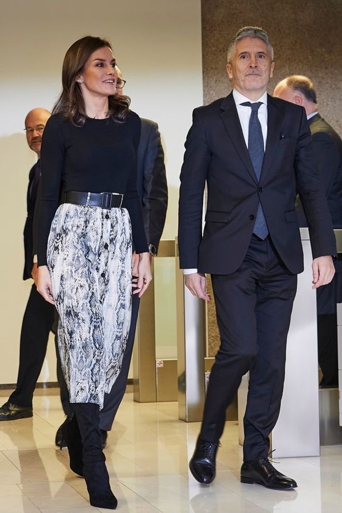 Hadí sukně Zara vypadá na královně skvěle.
Hadí sukně Zara vypadá na královně skvěle.