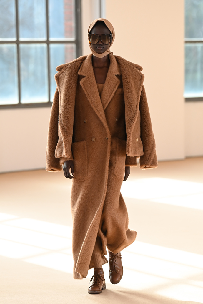Rafinovaná Max Mara Rafinovaná Max Mara