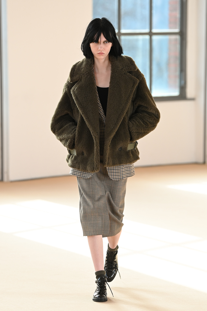 Rafinovaná Max Mara Rafinovaná Max Mara