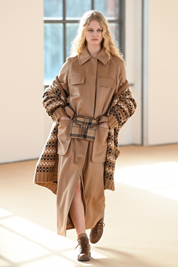 Rafinovaná Max Mara Rafinovaná Max Mara