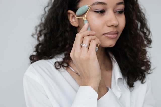 Jade roller
