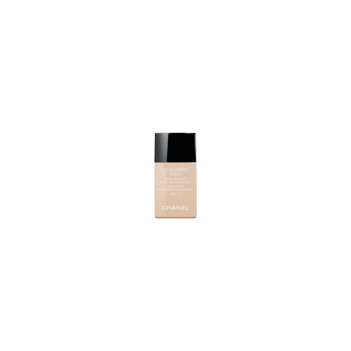 Make-up Vitalumière Aqua, Chanel, 1270 Kč
Make-up Vitalumière Aqua, Chanel, 1270 Kč