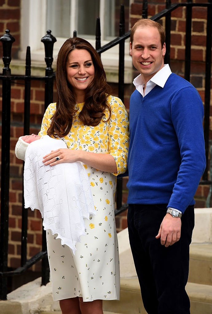 Rodina se o dalšího člena rozrostla v květnu 2015, kdy se narodila princezna Charlotte. „Cítím obrovské štěstí, že George má malou sestřičku,“ řekla Kate.
