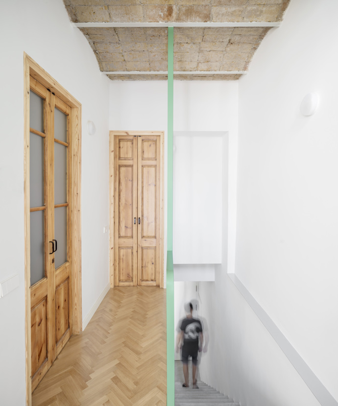 Galerie: Z řadovky moderní dům