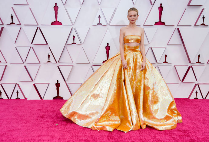 Carey Mulligan a zlatá róba Valentino.
Carey Mulligan a zlatá róba Valentino.