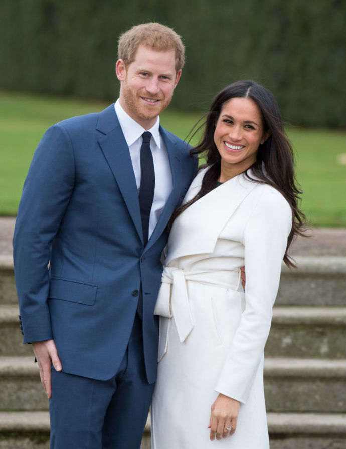 Listopad 2017

Po měsících spekulací princ Harry a Meghan Markle konečně 27. listopadu 2017 oznámili své zasnoubení. Novinku pár stvrdil oficiálním focením a formálním rozhovorem. 
