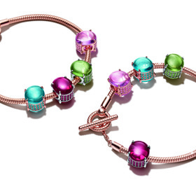korálky Pandora Colours, od 1699 Kč
