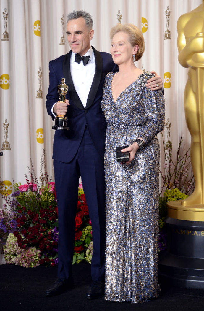 Říkal někdo, že flitrované šaty jsou jenom pro náctileté? Meryl Streep dokázala, že ženám sluší v každém věku. 
