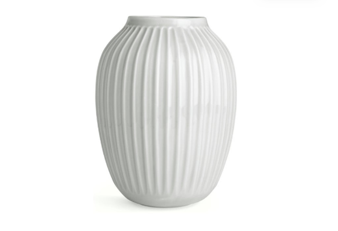 Bílá kameninová váza Kähler Design Hammershoi, výška 25 cm. 1 959 Kč Bílá kameninová váza Kähler Design Hammershoi, výška 25 cm. 1 959 Kč