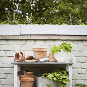 Vytvořte ideální místo odpočinku i uprostřed města. Přinášíme několik nápadů, jak zašlou terasu či balkon snadno znovu přivedete k životu.

 
