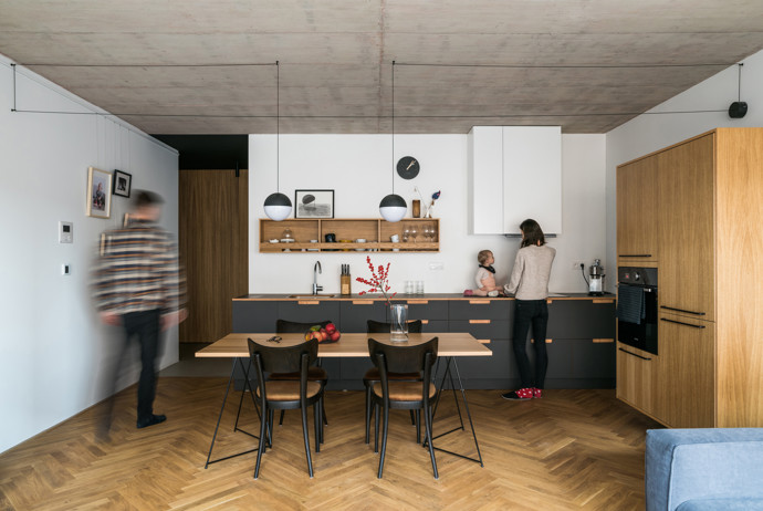 Pro svou rodinu navrhl architekt byt s jasně definovanými zónami Pro svou rodinu navrhl architekt byt s jasně definovanými zónami