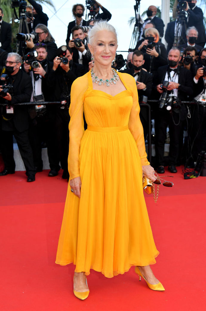 Helen Mirren v šatech Dolce & Gabbana
