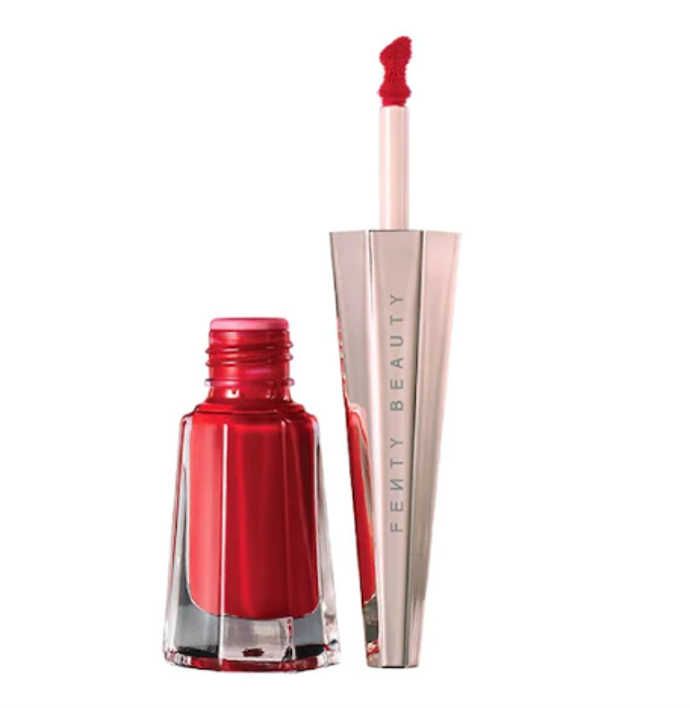 Stunna Lip Paint Longwear Fluid Lip Color, Fenty Beauty, Sephora 680 Kč
