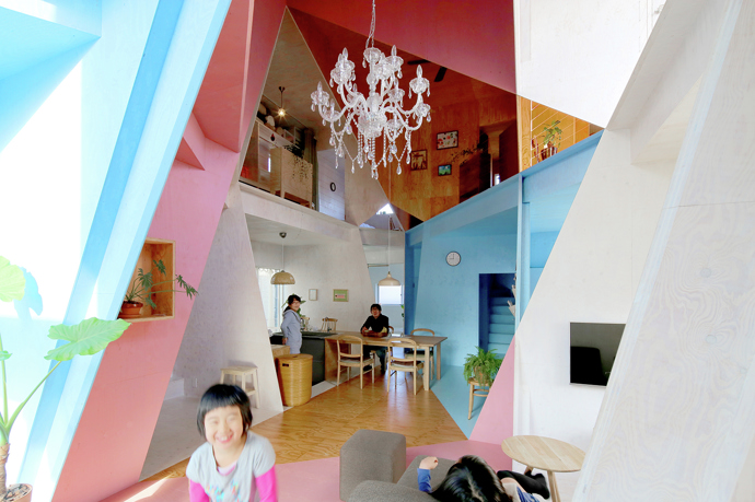 Galerie: Dům jako kaleidoskop Galerie: Dům jako kaleidoskop