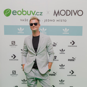 Fotografie ze slavnostního otevření obchodu eobuv.cz a MODIVO Fotografie ze slavnostního otevření obchodu eobuv.cz a MODIVO