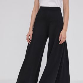 Max Mara Leisure