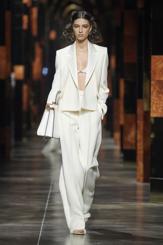 Ilustrace u Fendi Ilustrace u Fendi