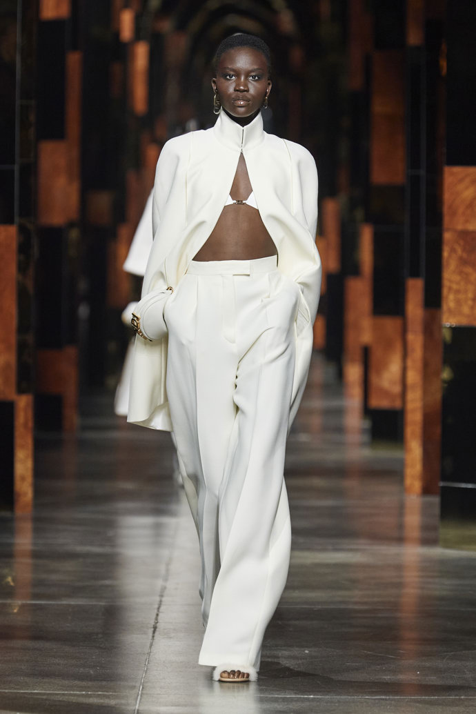 Ilustrace u Fendi Ilustrace u Fendi