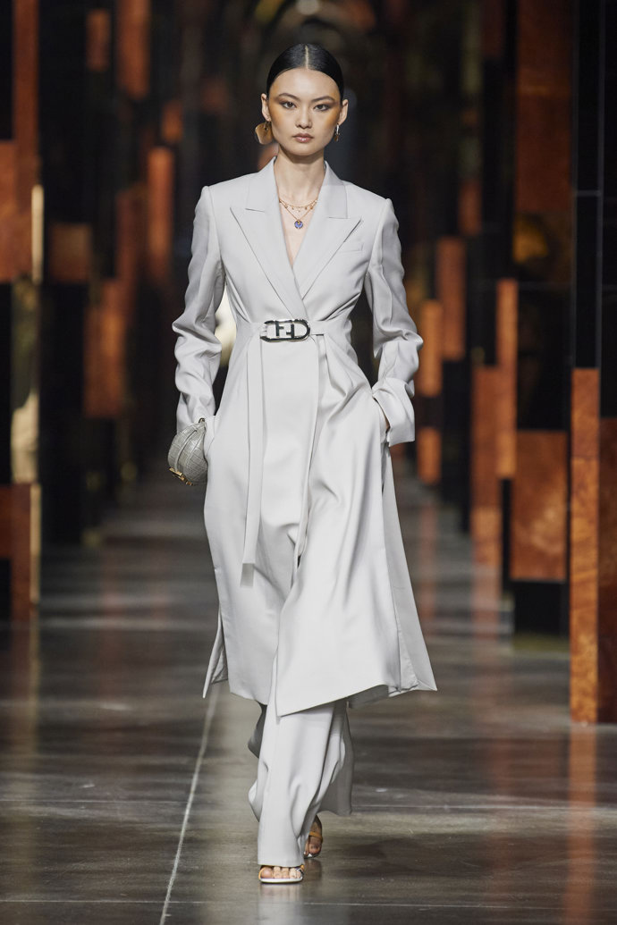 Ilustrace u Fendi Ilustrace u Fendi