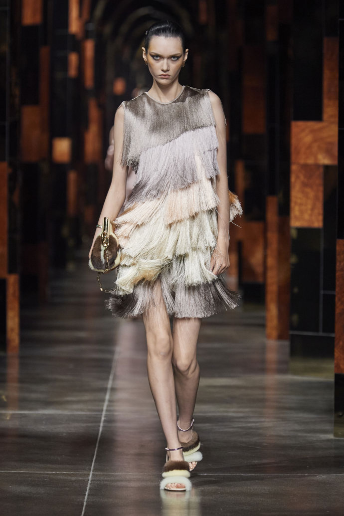 Ilustrace u Fendi Ilustrace u Fendi