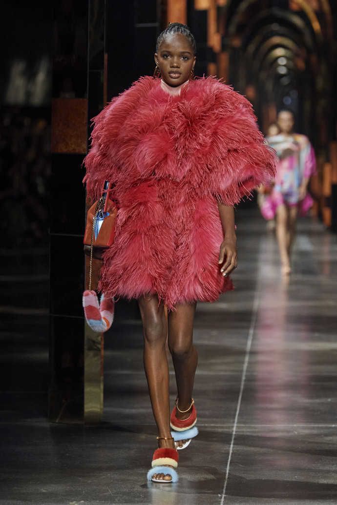 Ilustrace u Fendi Ilustrace u Fendi