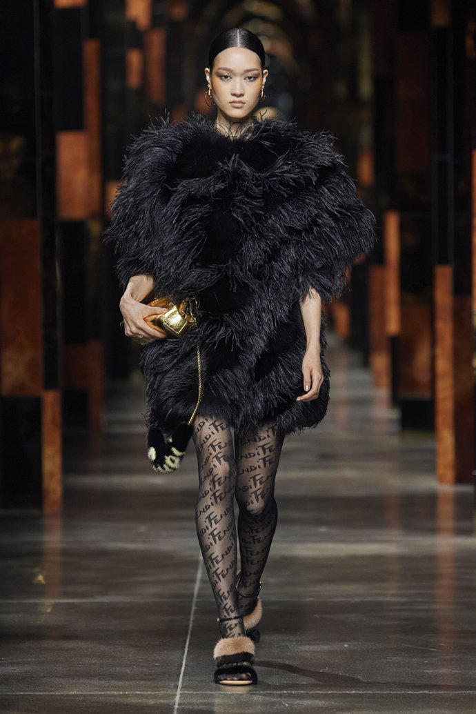 Ilustrace u Fendi Ilustrace u Fendi