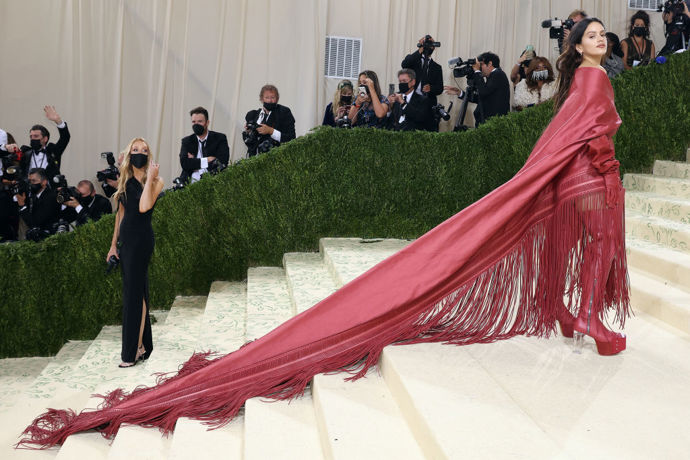Nejzajímavější looky z Met Gala 2021 Nejzajímavější looky z Met Gala 2021