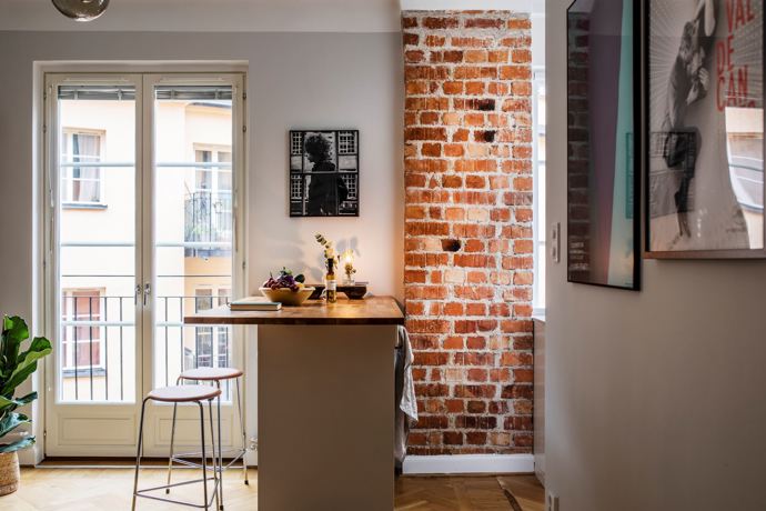 Jednopokojový byt rozšířili o francouzský balkon, který mu dodal ten pravý šmrnc