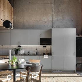 Galerie: Loft plný dřeva