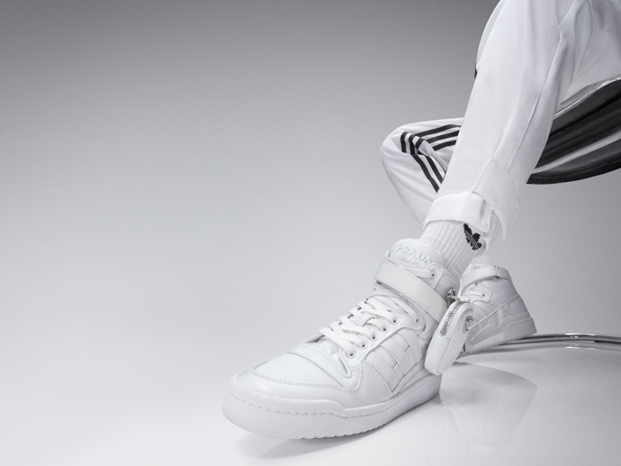 adidas x Prada, 23 200 Kč
