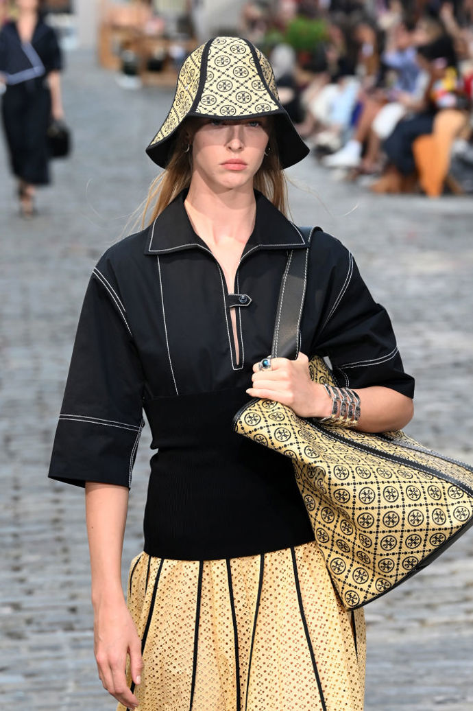Tory Burch
Tory Burch