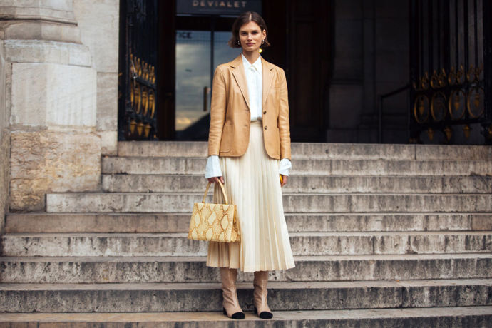 Trend midi sukně se sakem