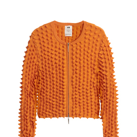 Romantická, nebo dominantní? Můžete být, jaká chcete — díky nové udržitelné kolekci od H&M.